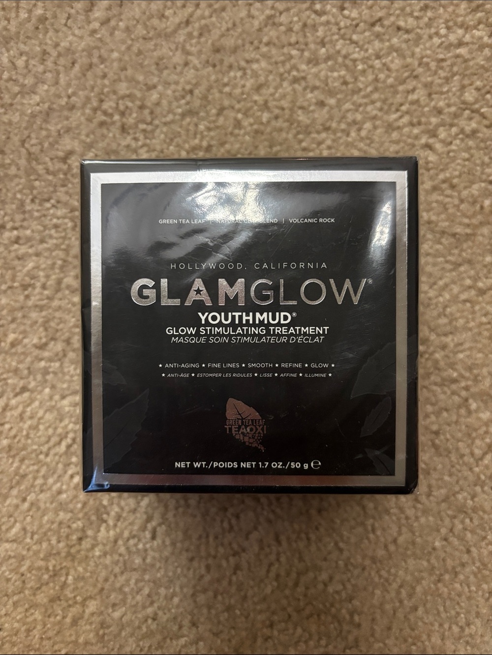 Glam glow youth mud ( NEVER OPENED)